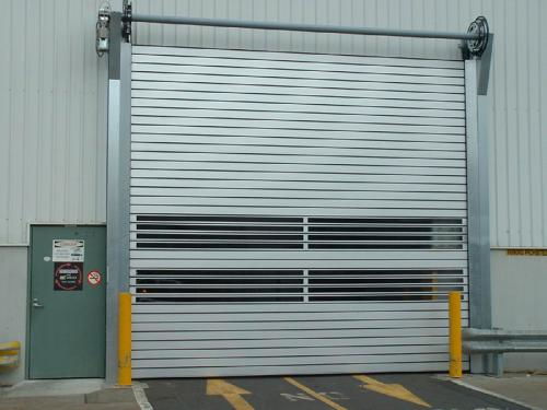 閔行區(qū)木質(zhì)防火門技術(shù)勇創(chuàng)新高，卷簾門電機(jī)智能化升級助力建筑安全